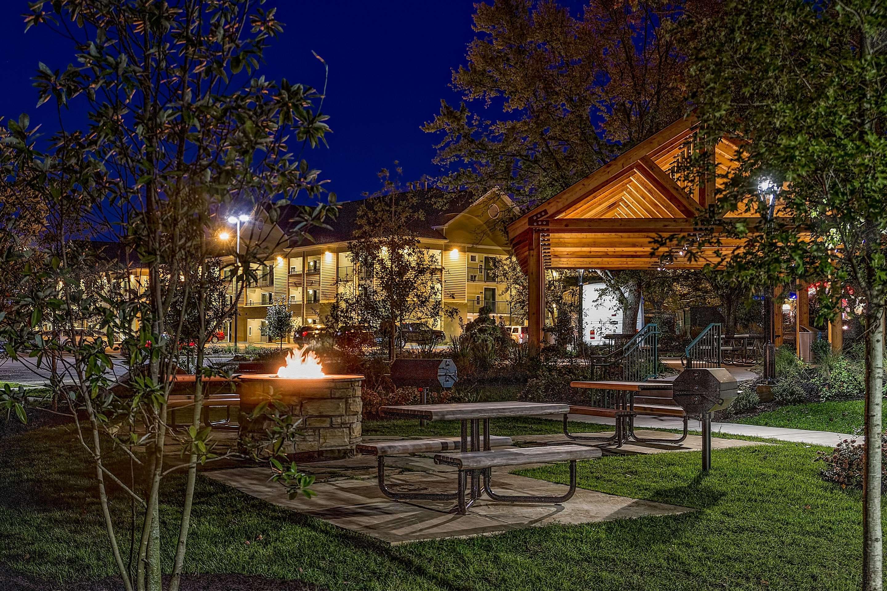 Econo Lodge Pigeon Forge Riverside Eksteriør billede